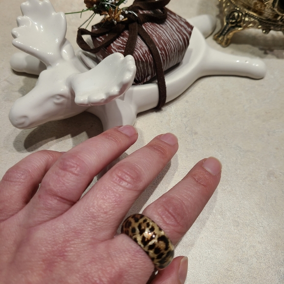 gold and leopard enamel-like ring - Picture 8 of 9